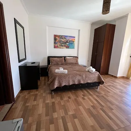 Castle Of Monte Cristo With Pool-Ilio 4* Sarande